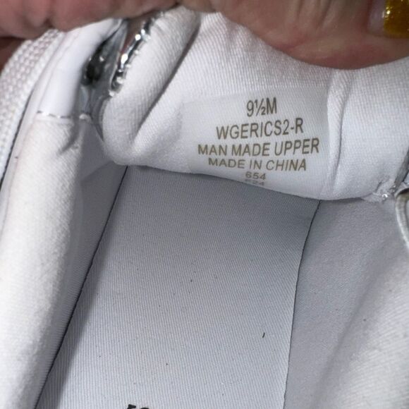 Guess Wgerics2 Women's Tennis Shoes Nwt sz 9.5 - Picture 9 of 16